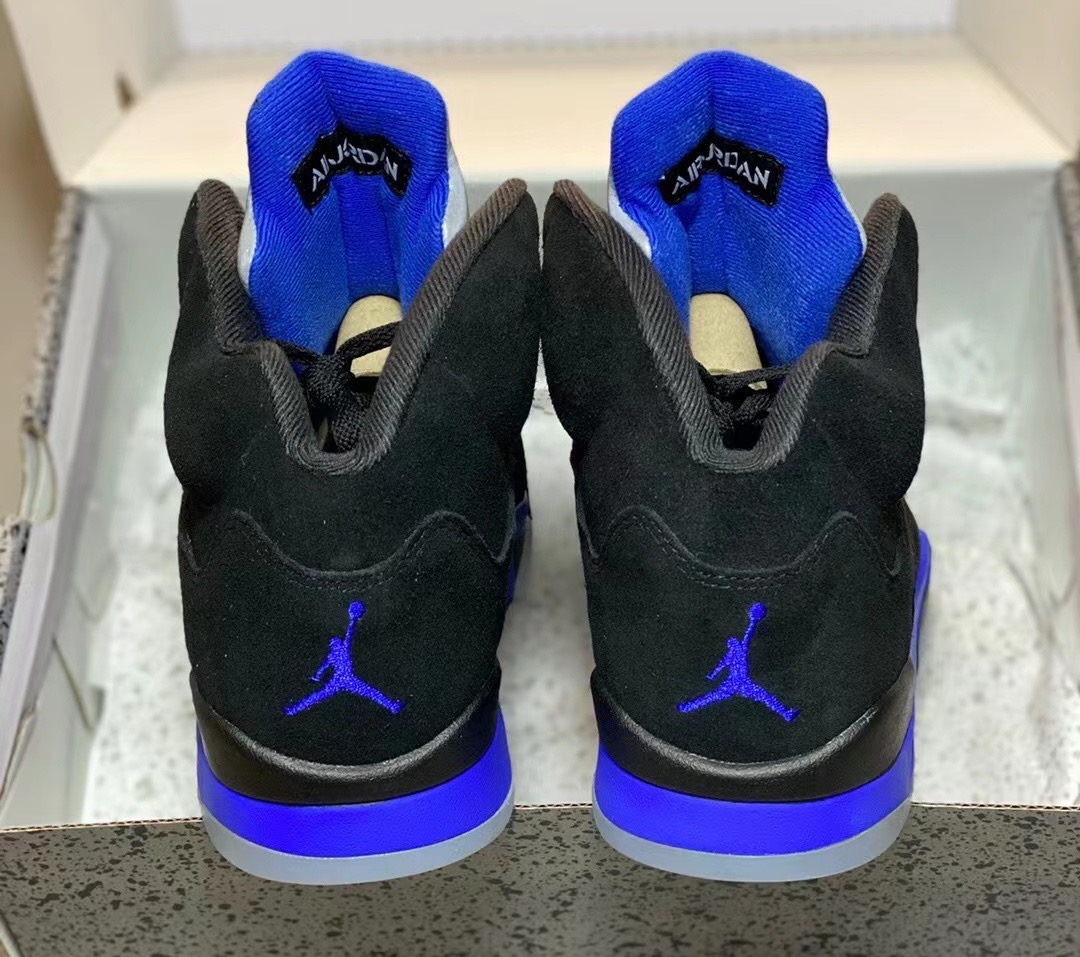 【国内 2/17 発売】ナイキ エア ジョーダン 5 レトロ “ブラック/レーサーブルー” (NIKE AIR JORDAN 5 RETRO “Black/Racer Blue”) [CT4838-004]