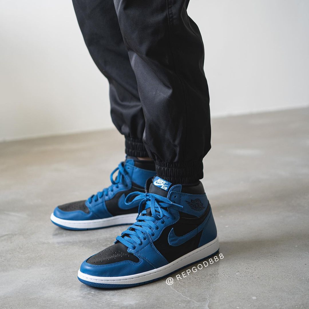 Nike AirJordan1 High OG Dark Marina Blue