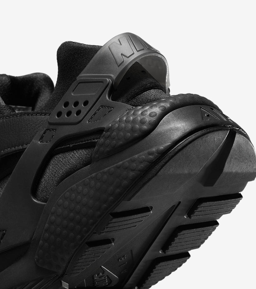 ナイキ エア ハラチ “トリプルブラック” (NIKE AIR HUARACHE “Triple Black”) [DD1068-002]