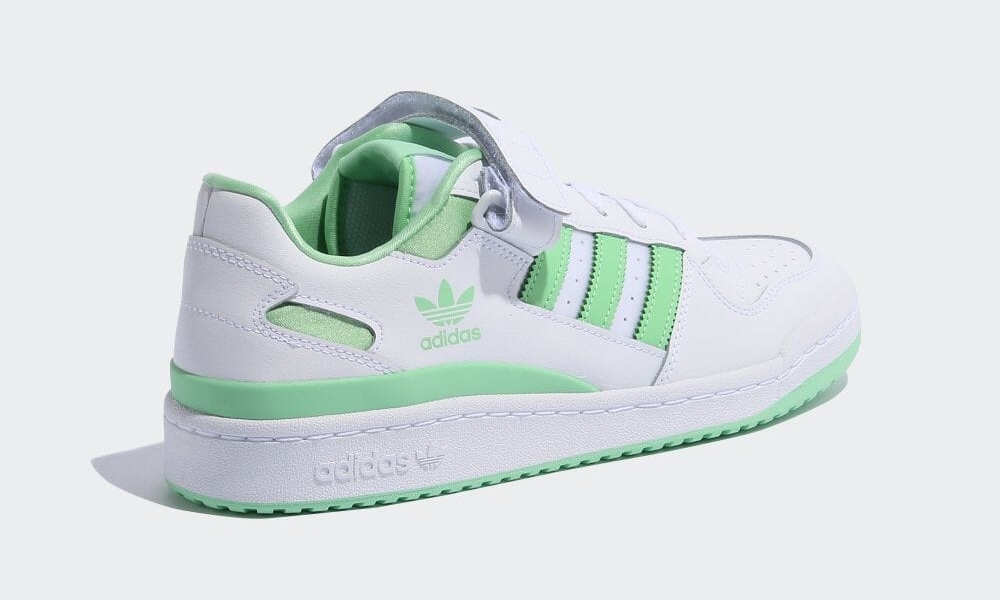 シックなサテン使いが魅力のadidas Originals FORUM LOW “White/Glory Mint” (アディダス オリジナルス フォーラム ロー “ホワイト/グローリーミント”) [GX5072]