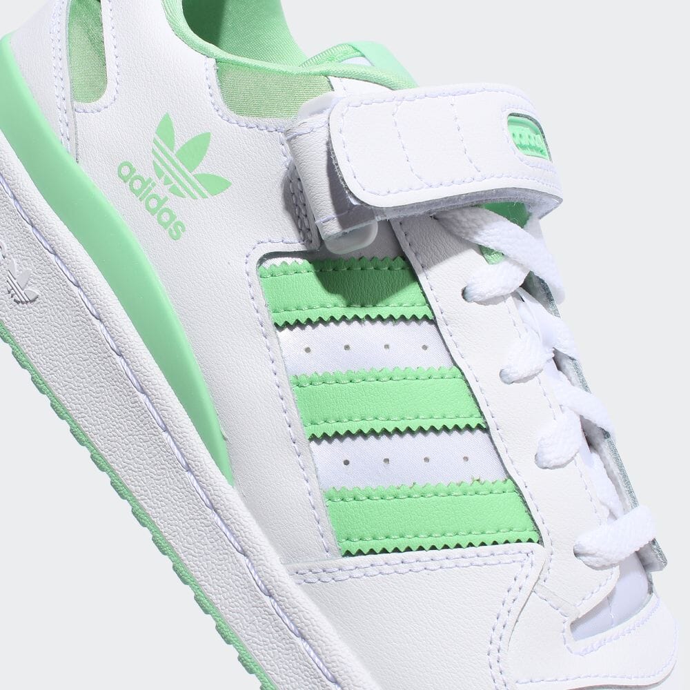 シックなサテン使いが魅力のadidas Originals FORUM LOW “White/Glory Mint” (アディダス オリジナルス フォーラム ロー “ホワイト/グローリーミント”) [GX5072]