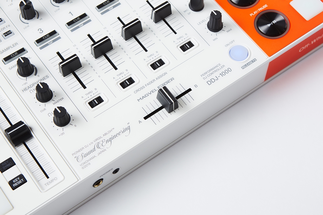 OFF-WHITE × Pioneer DJ コラボに伴ったカプセルコレクション「SOUND ENGINEERING」が発売 (オフホワイト パイオニア)