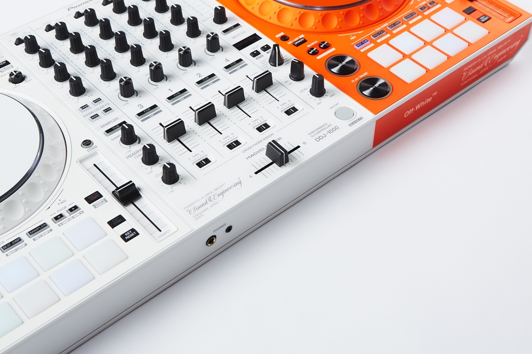 OFF-WHITE × Pioneer DJ コラボに伴ったカプセルコレクション「SOUND ENGINEERING」が発売 (オフホワイト パイオニア)