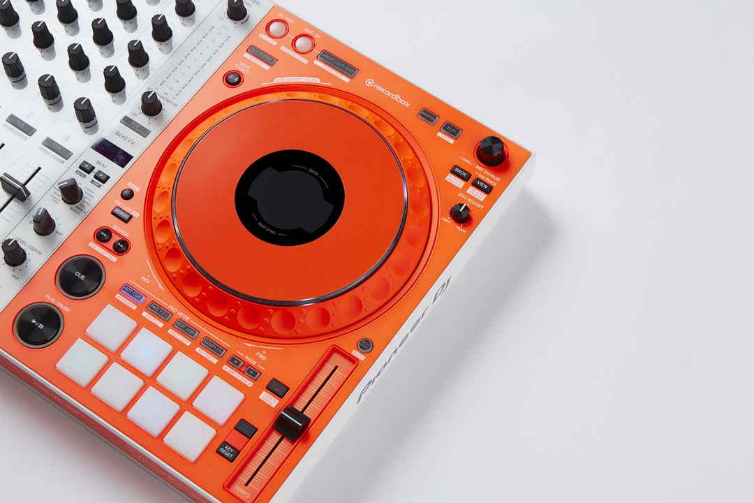 OFF-WHITE × Pioneer DJ コラボに伴ったカプセルコレクション「SOUND ENGINEERING」が発売 (オフホワイト パイオニア)