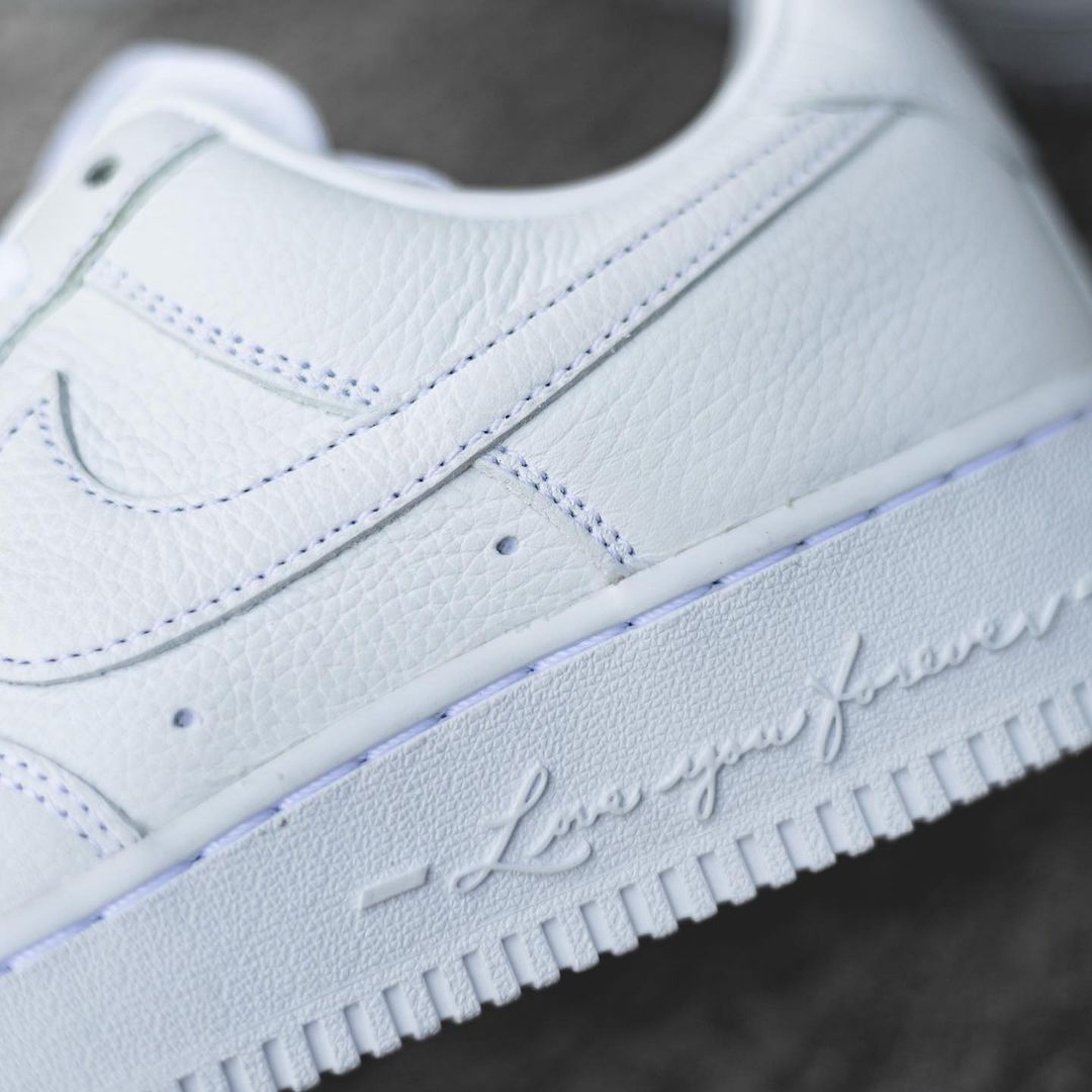 【2024年 リストック】ドレイク × ナイキ エア フォース 1 ロー “サーティファイド ラヴァー ボーイ” (DRAKE x NIKE AIR FORCE 1 LOW “Certified Lover Boy”) [CZ8065-100]