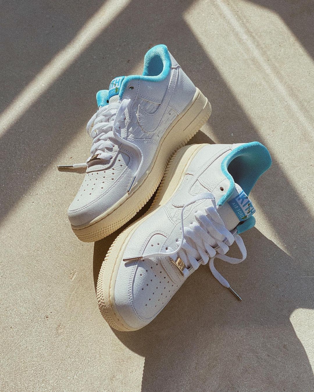 海外 8/20 発売！KITH HAWAII オープニング記念！KITH × NIKE AIR FORCE 1 LOW “Hawaii” (キス ナイキ エア フォース 1 ロー “ハワイ”) [DC9555-100]