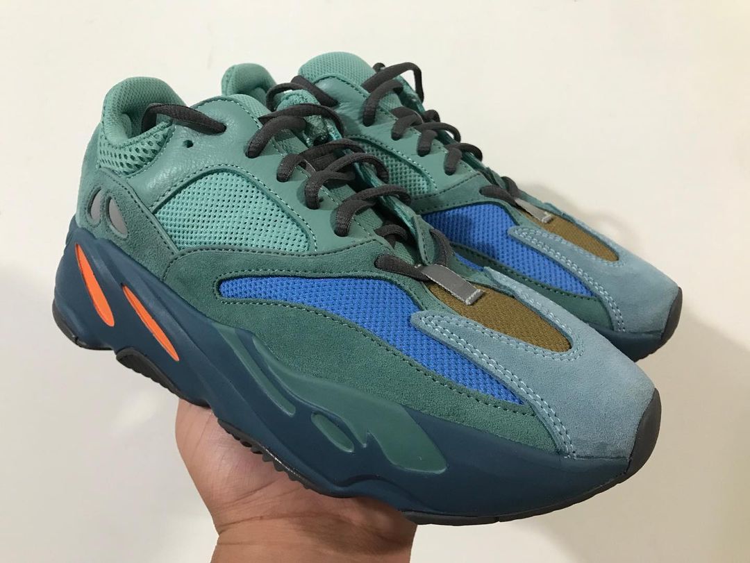 【国内 11/26、11/27 発売】アディダス イージー 700 V1 (adidas YEEZY 700 V3 “Faded Azure”) [GZ2002]