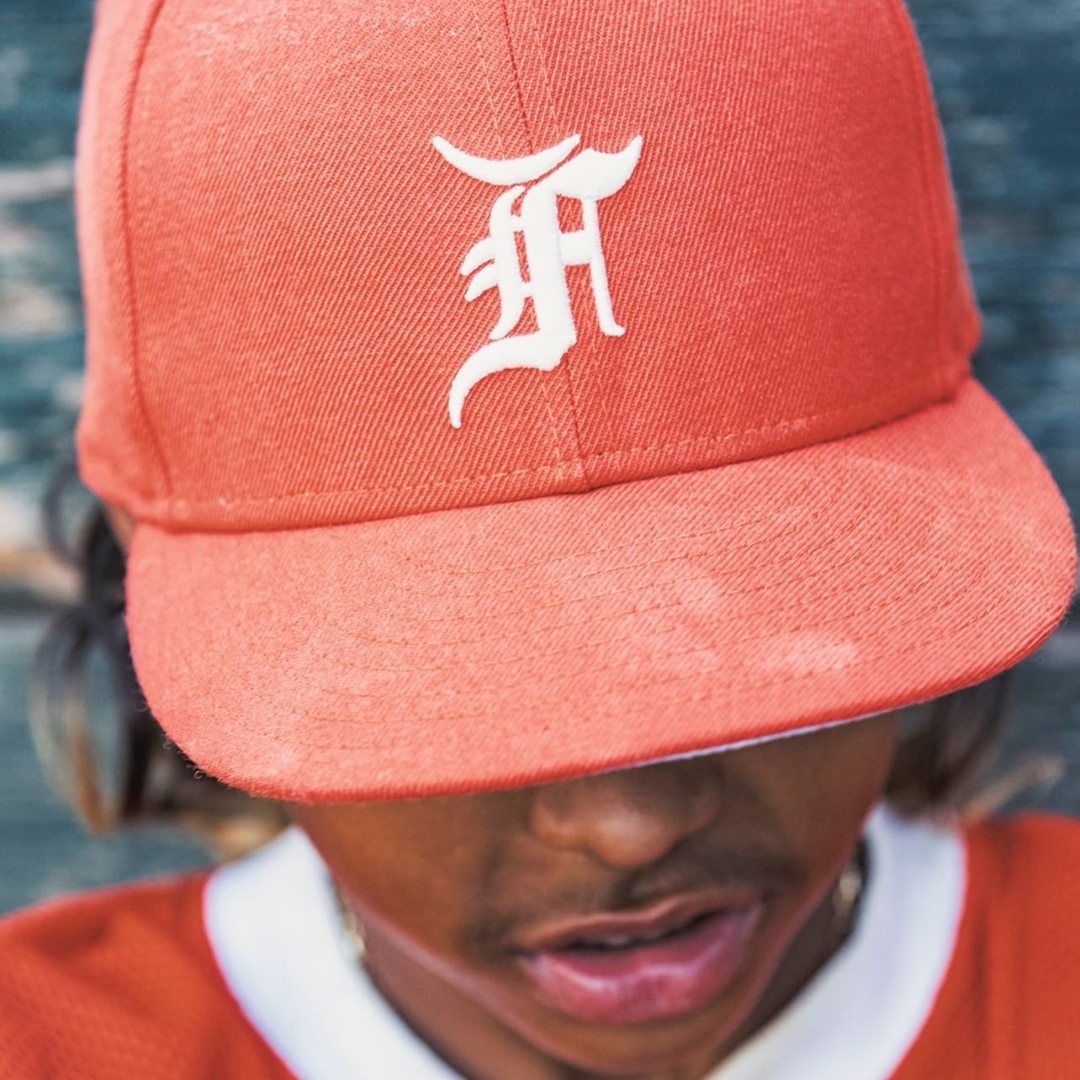 7 3/8 日本未発売 RED FOG ESSENTIALS X NEW ERA