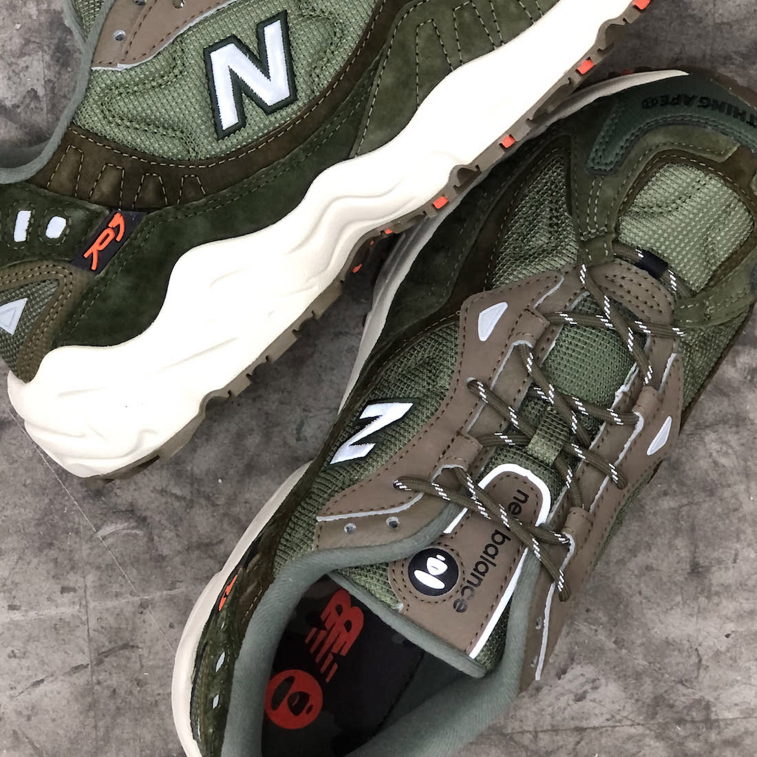 国内 9/25 発売予定！A BATHING APE/AAPE × New Balance ML703 (ア ベイシング エイプ ニューバランス)