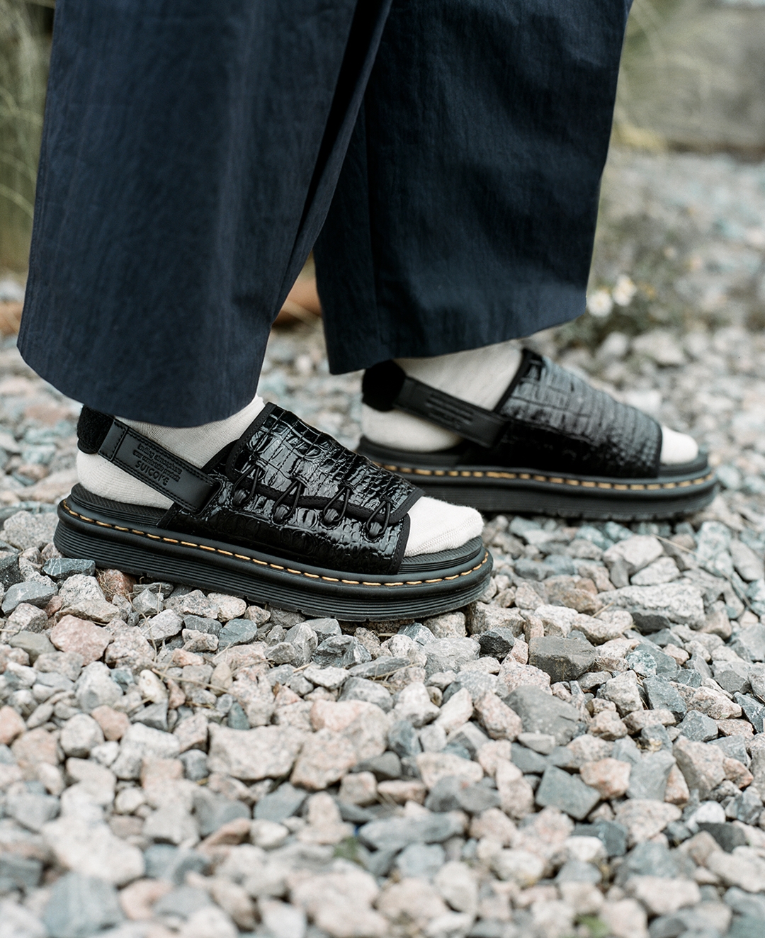 Dr. Martens × SUICOKE コラボサンダルが8/28 発売 (ドクターマーチン スイコック)