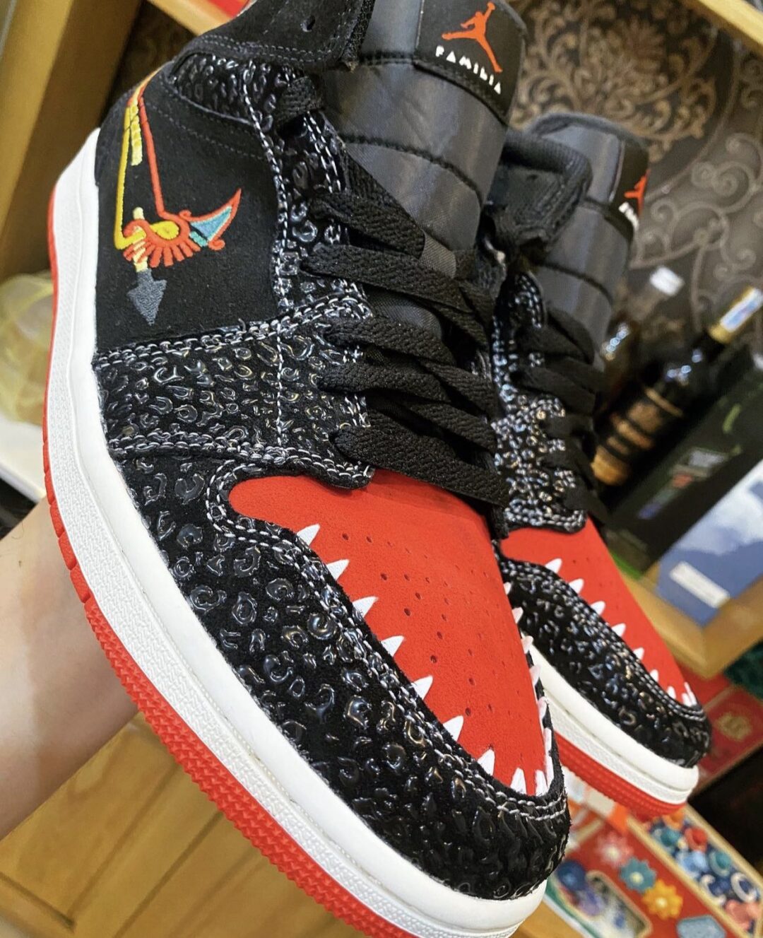 Nike Air Jordan 1 Mid "Dia De Muertos