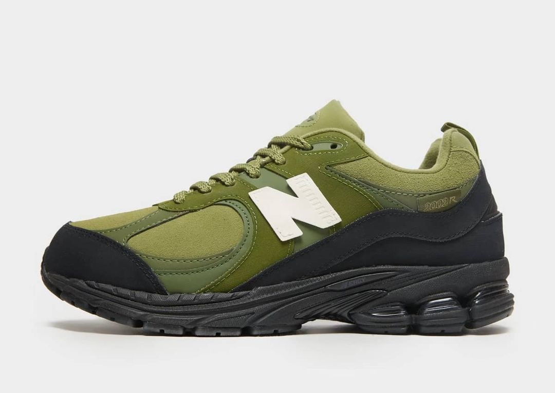 【海外 4/24、6/26、12/4 発売予定】Basement Approved x New Balance M2002R (ベースメント ニューバランス)