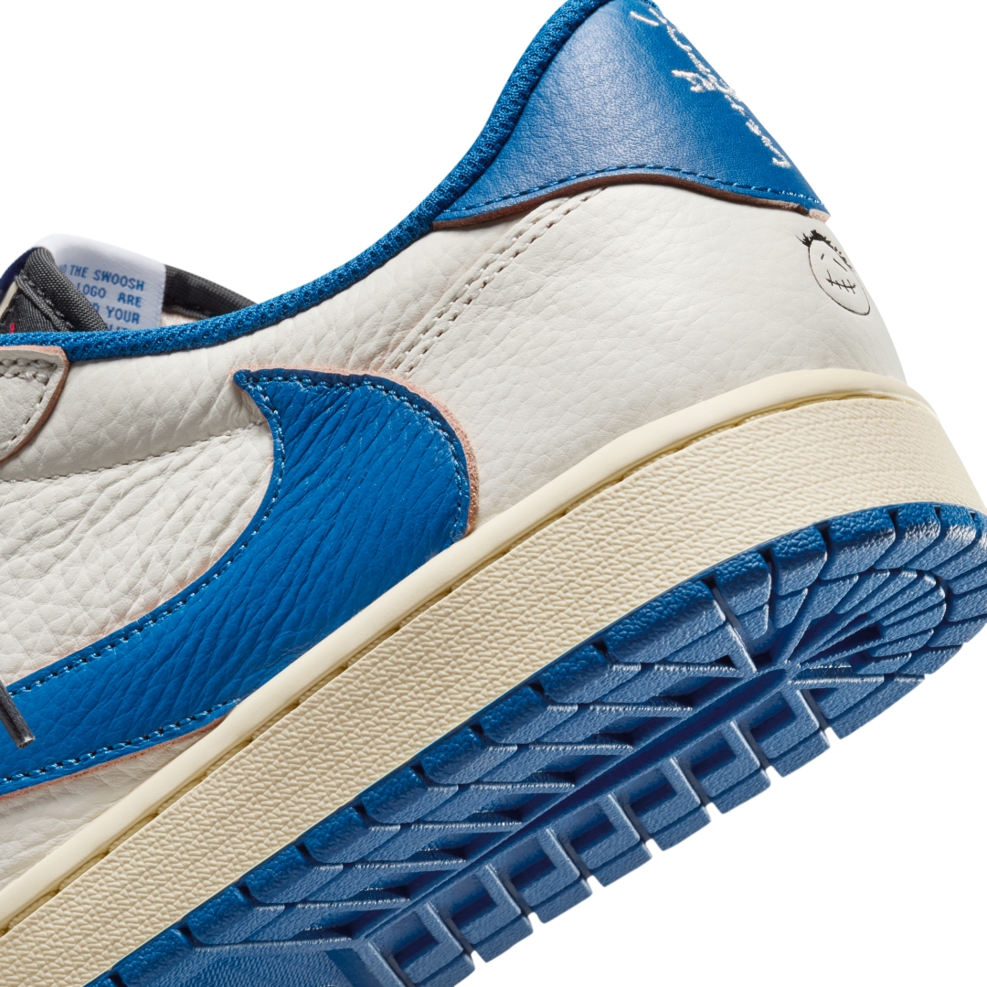 【国内 2025年 11/8 発売予定】FRAGMENT × Travis Scott × NIKE AIR JORDAN 1 OG LOW “Sail/Military Blue” (フラグメント トラヴィス・スコット ナイキ エア ジョーダン 1 OG ロー “セイル/ミリタリーブルー”) [DM7866-104]