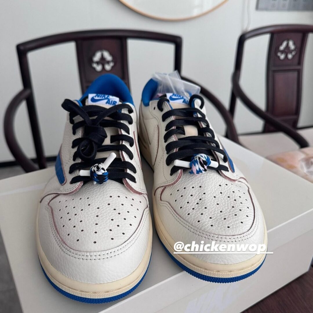 【2025年 9/20 発売予定】FRAGMENT TRAVIS SCOTT NIKE AIR JORDAN 1 OG LOW “Sail/Military Blue” (フラグメント x トラビス・スコット × ナイキ エア ジョーダン 1 OG ロー “セイル/ミリタリーブルー”) [DM7866-104]