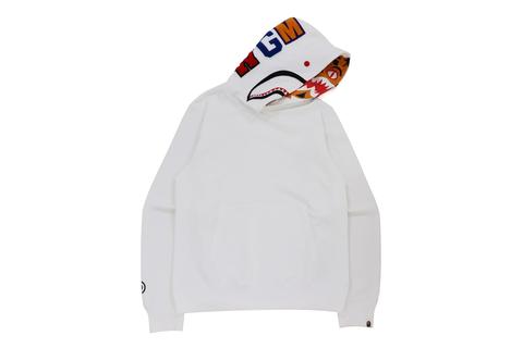 A BATHING APE から人気のタイガーとシャークのモチーフを落とし込んだフーディ「SHARK X TIGER PULLOVER HOODIEN」が9/11 発売 (ア ベイシング エイプ)