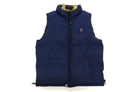 A BATHING APE からリバーシブルで2面着回せるダウンベスト「1ST CAMO REVERSIBLE DOWN VEST」が9/10、9/11 発売 (ア ベイシング エイプ)