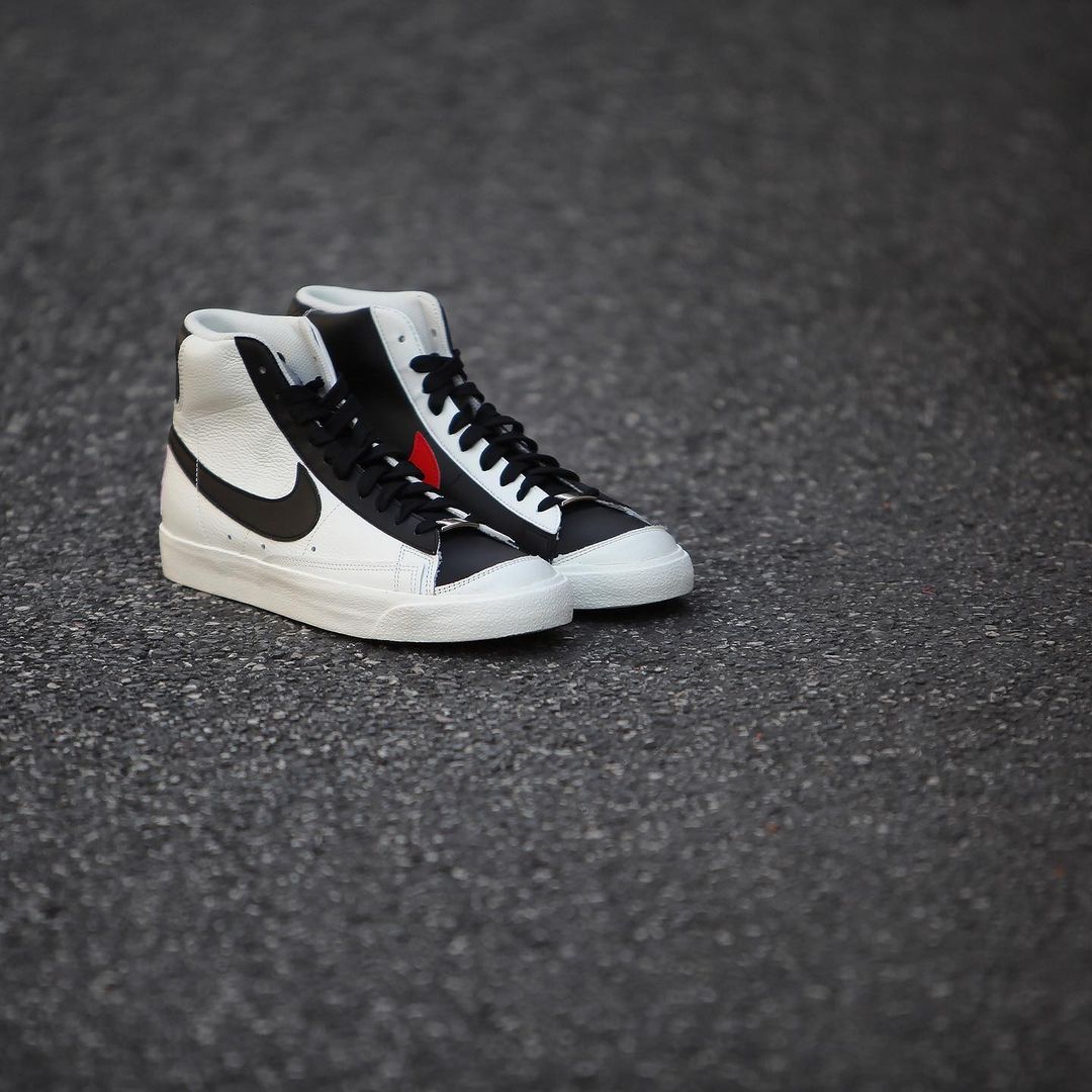 【国内 10/25、12/18 発売】NIKE BLAZER MID “NBA 75th/White/Orange/Blue Void” (ナイキ ブレーザー ミッド “エヌビーエー 75周年/ホワイト/オレンジ/ブルーヴォイド”) [DD8025-100]