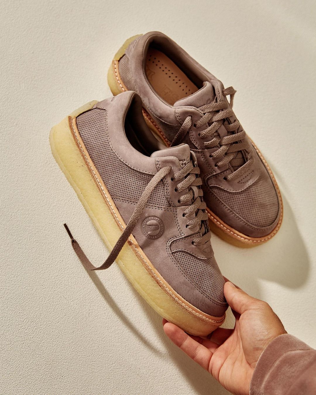 新たなフットウェア・カテゴリー「8TH ST」 BY RONNIE FIEG FOR CLARKS ORIGINALS 最新モデルが10/8 発売 (クラークスオリジナルス)