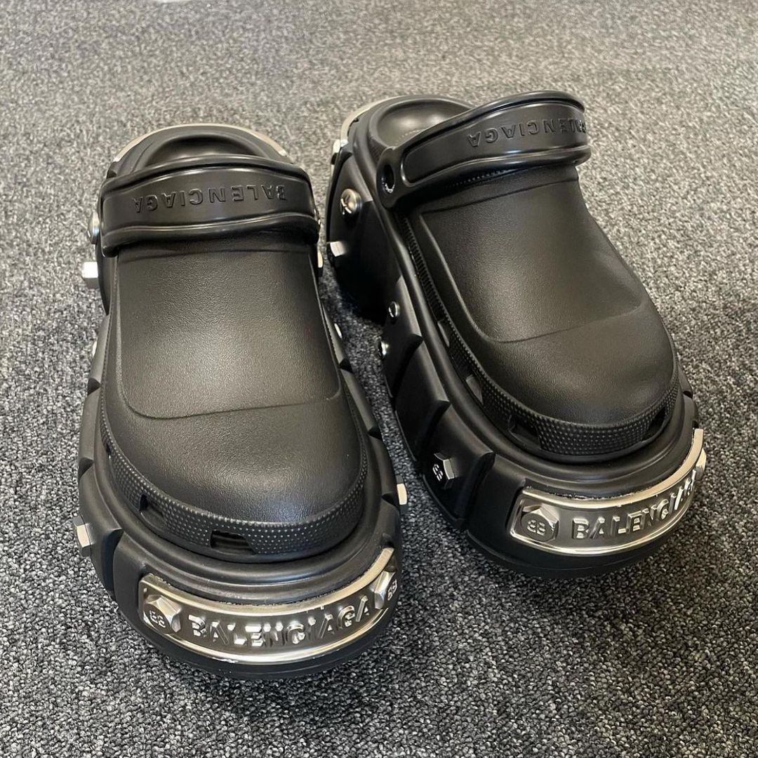 【発売予定】BALENCIAGA x CROCS (バレンシアガ クロックス)