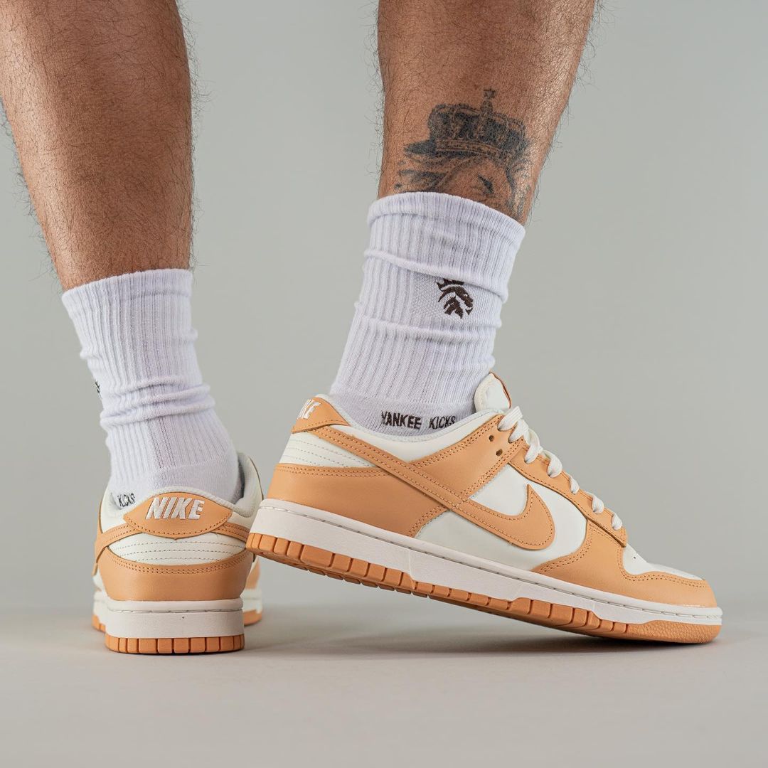 【国内 12/18 発売】ナイキ ウィメンズ ダンク ロー “セイル/ハーベストムーン” (NIKE WMNS DUNK LOW “Sail/Harvest Moon”) [DD1503-114]