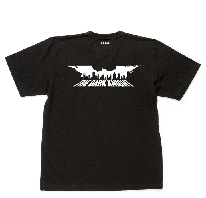 sacai × THE DARK KNIGHT TEEがNTWRK APP Transferにて10/8 8:30 発売 (サカイ ダークナイト バットマン)