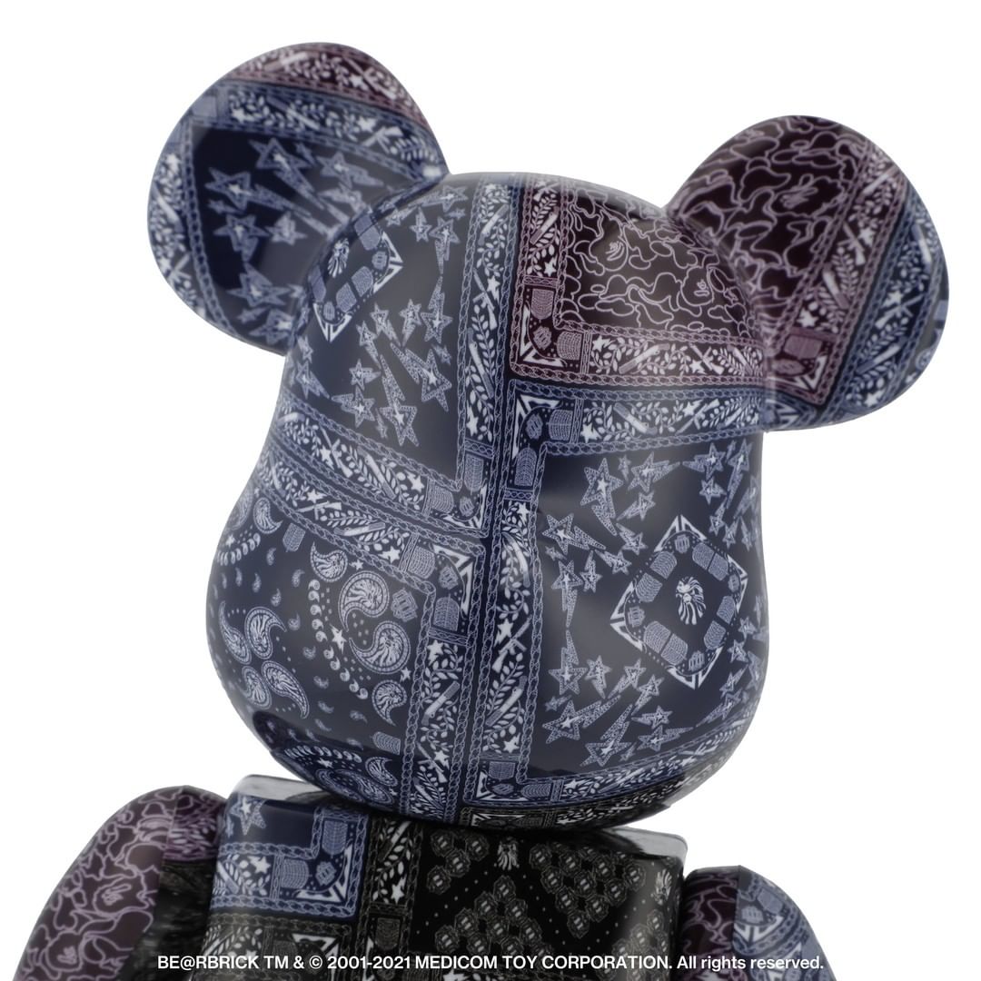 10/30 発売！A BATHING APE BLACK x BE@RBRICK BANDANA 100%&400%/1000% (ア ベイシング エイプ ブラック ベアブリック)