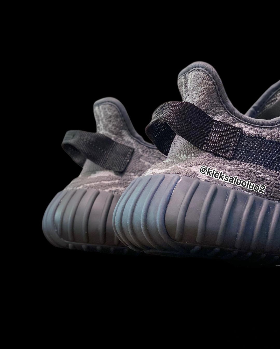 【2023年 8/16 リストック】アディダス オリジナルス イージー ブースト 350 V2 “MX ダークソルト” (adidas Originals YEEZY BOOST 350 V2 “MX Dark Salt”) [ID4811]