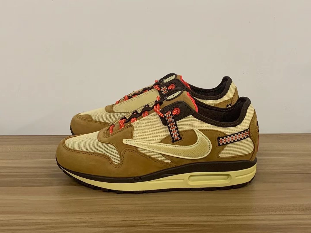 【国内 5/27 発売】トラビス・スコット × ナイキ エア マックス 1 (TRAVIS SCOTT NIKE AIR MAX 1) [DO9392-200/DO9392-700/DO9392-701]