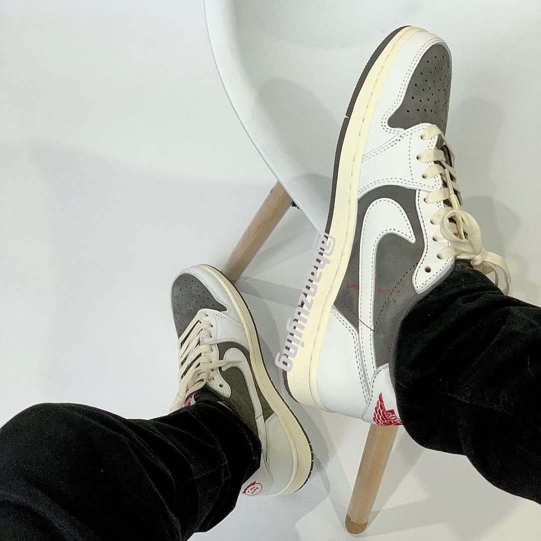 【国内 7/21 発売】トラビス・スコット × ナイキ エア ジョーダン 1 ロー OG “リバースモカ” (TRAVIS SCOTT NIKE AIR JORDAN 1 LOW OG “Reverse Mocha”) [DM7866-162]