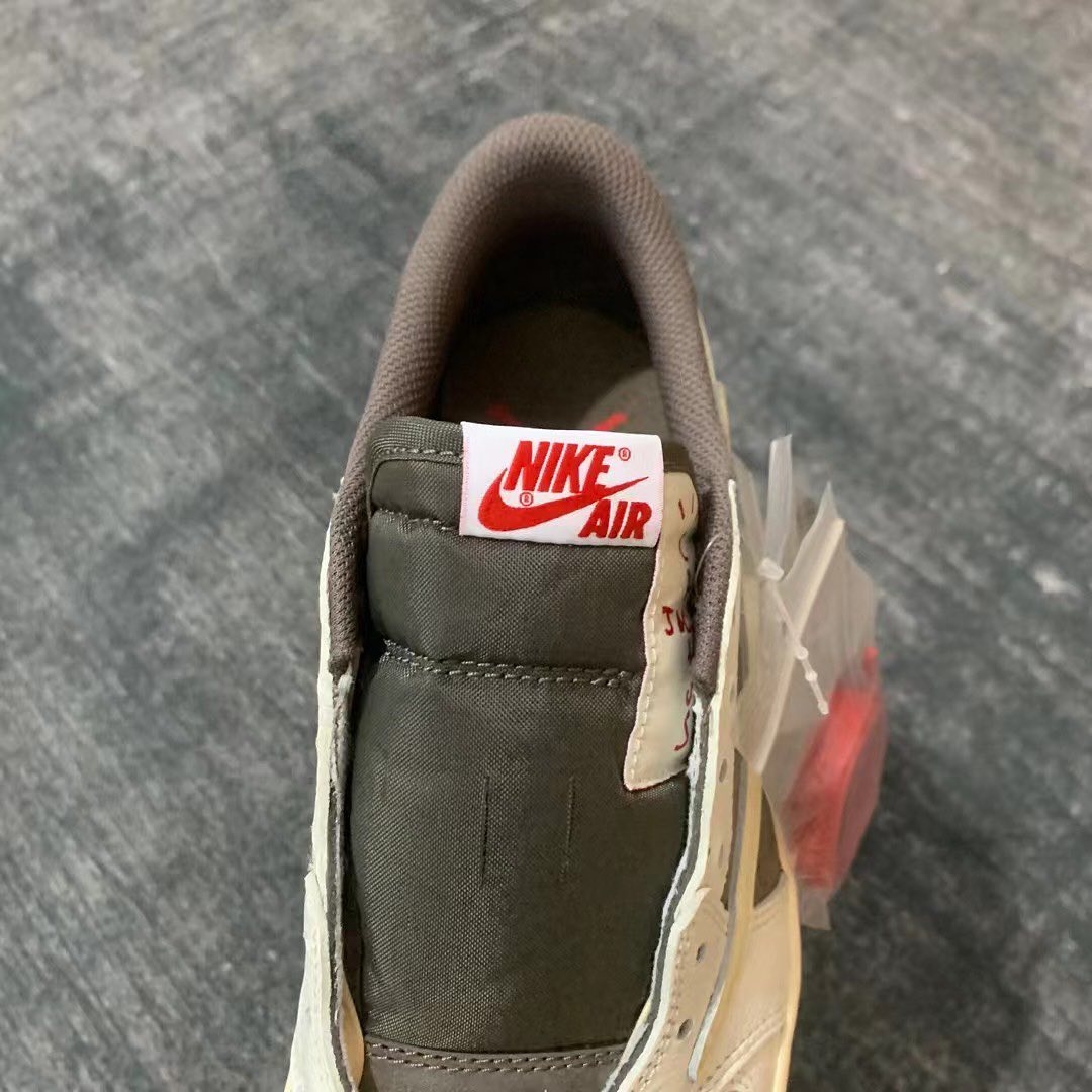 【国内 7/21 発売】トラビス・スコット × ナイキ エア ジョーダン 1 ロー OG “リバースモカ” (TRAVIS SCOTT NIKE AIR JORDAN 1 LOW OG “Reverse Mocha”) [DM7866-162]