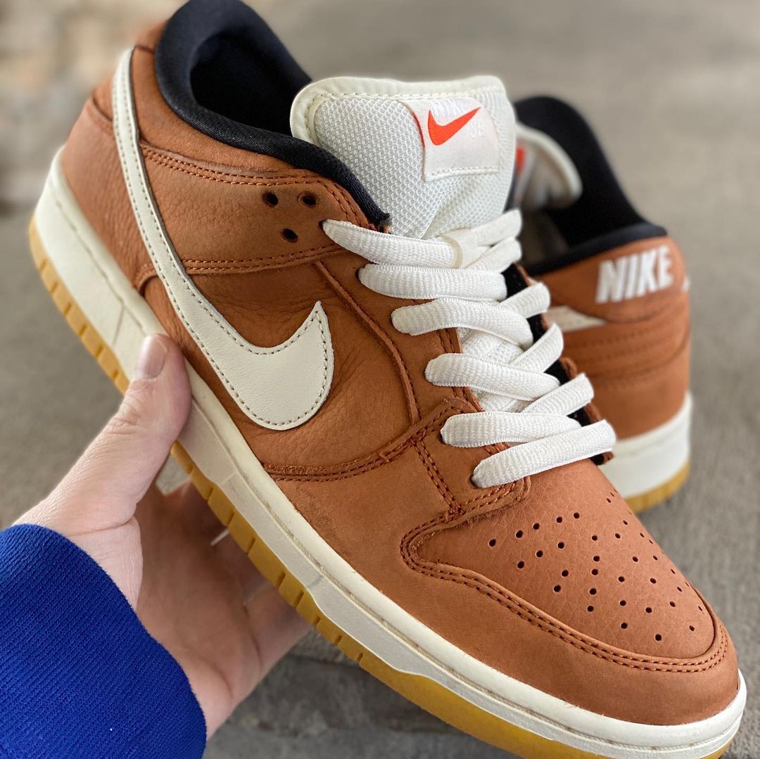 【国内 2/27 発売】NIKE SB “Orange Label” DUNK LOW PRO ISO “Dark Russet” (ナイキ エスビー “オレンジレーベル” ダンク ロー プロ “ダークラセット”) [DH1319-200]