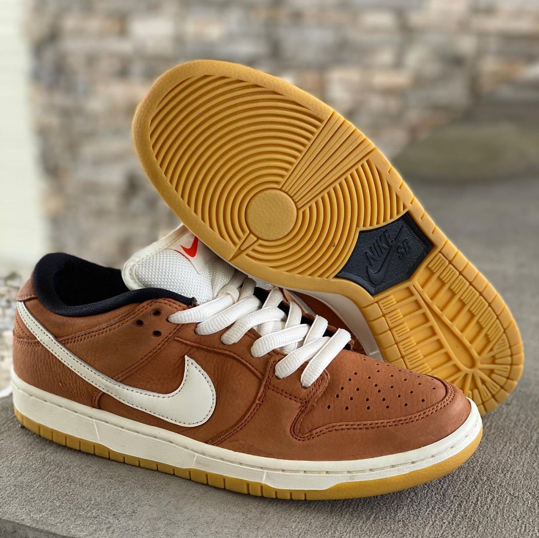 nike sb dunk low pro iso dark russet  10