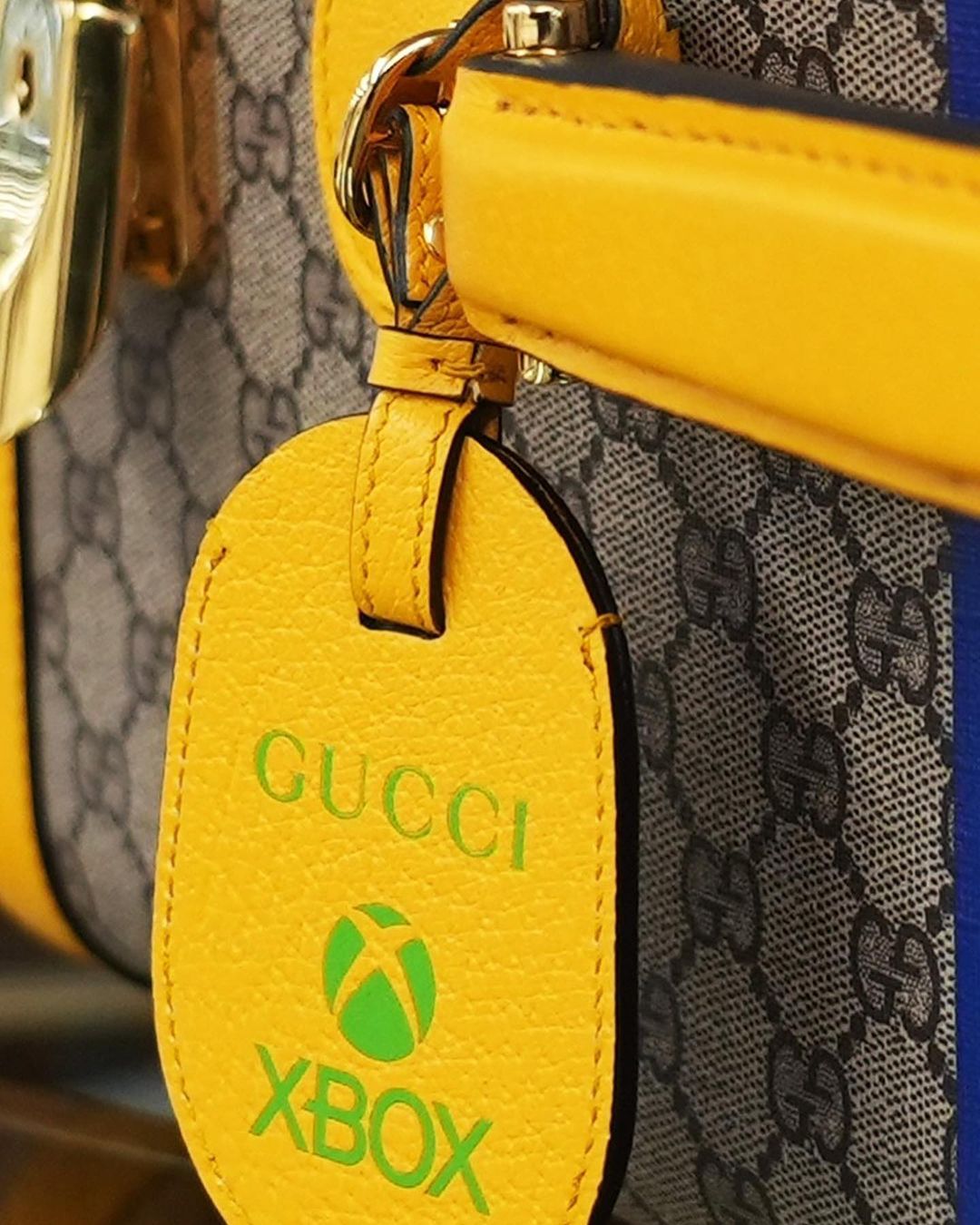 世界限定100台のシリアル入り gucci x Xbox コラボゲーム機が11/19から、グッチ渋谷パルコ、グッチオンライン限定で発売 (グッチ エックスボックス)