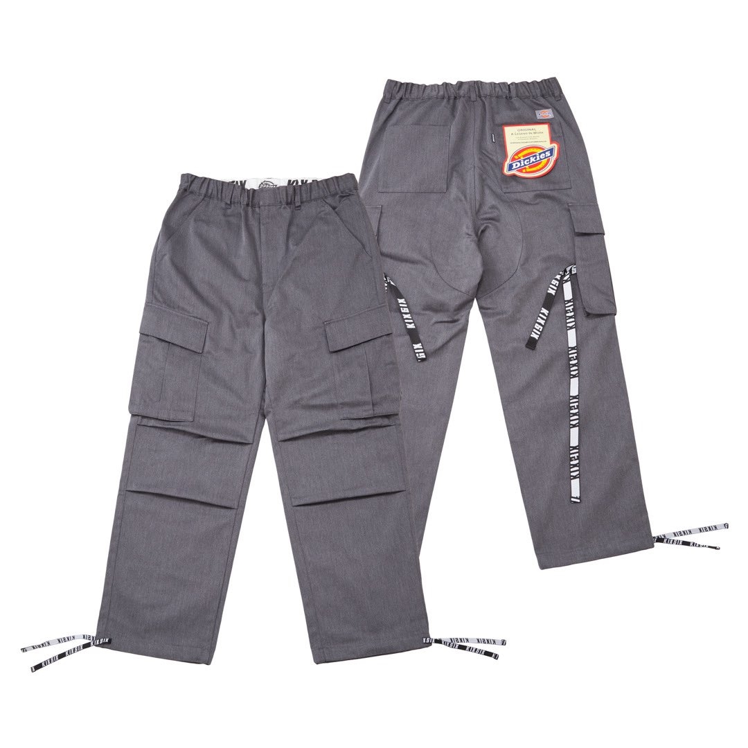 【11/16 発売】KIXSIX × Dickies LOGO REPEAT TAPED CARGO PANTSが、10/13 10:00～抽選販売 (キックスシックス ディッキーズ)