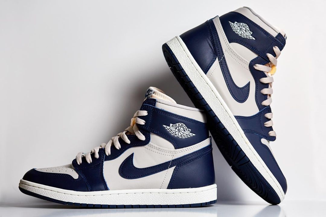 【国内 2/16 発売】ナイキ エア ジョーダン 1 ハイ 85 “ジョージタウン” (NIKE AIR JORDAN 1 HIGH 85 “Georgetown”) [BQ4422-400]