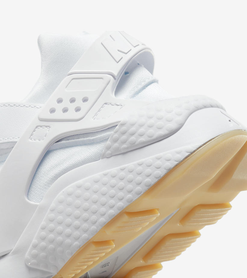 2021/22年 発売予定！ナイキ エア ハラチ “ホワイト/ガム” (NIKE AIR HUARACHE “White/Gum”) [DR9883-100]