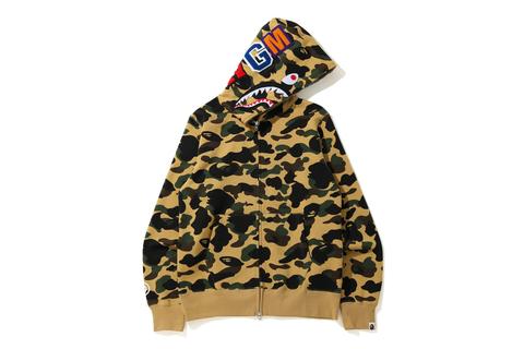 A BATHING APEから1ST CAMOとシャークモチーフを組み合わせたフーディとダウンジャケット「1ST CAMO SHARK COLLECTION」が12/10、12/11 発売 (ア ベイシング エイプ)