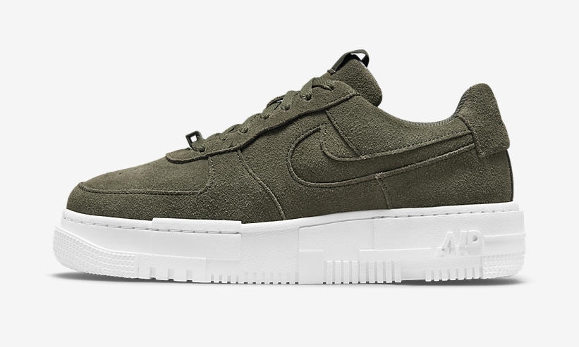 ナイキ ウィメンズ エア フォース 1 ロー ピクセル “カーゴカーキ/ブラック/ホワイト” (NIKE WMNS AIR FORCE 1 LOW PIXEL “Cargo Kahki/Black/White”) [DQ5570-300]