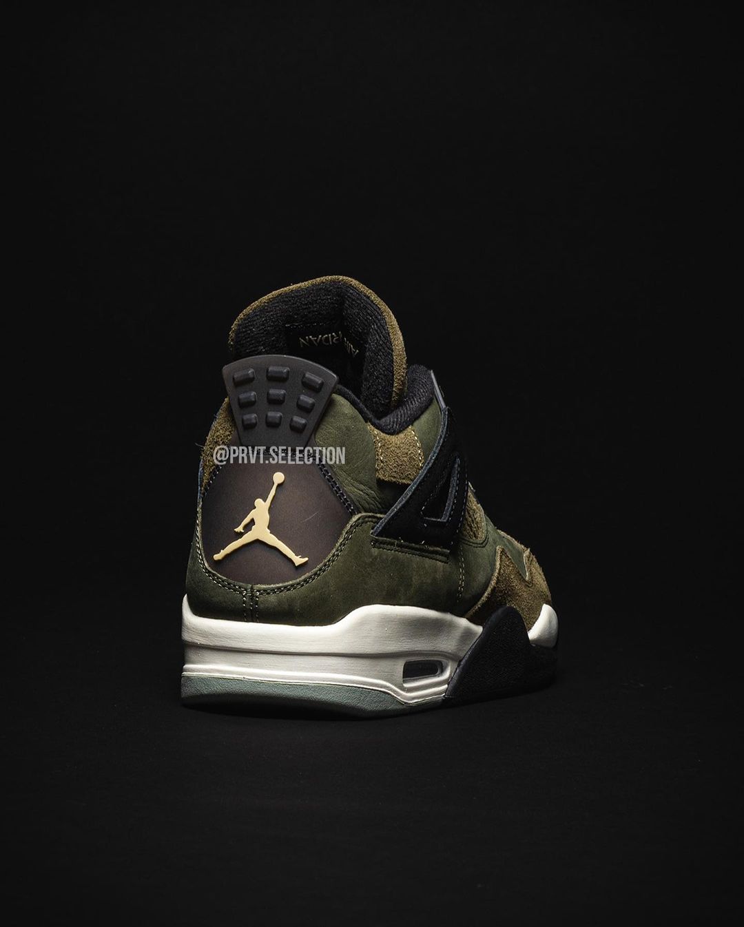 【国内 11/22、12/2 発売】ナイキ エア ジョーダン 4 レトロ SE クラフト “オリーブキャンバス” (NIKE AIR JORDAN 4 RETRO SE CRAFT “Olive Canvas”) [FB9927-200]