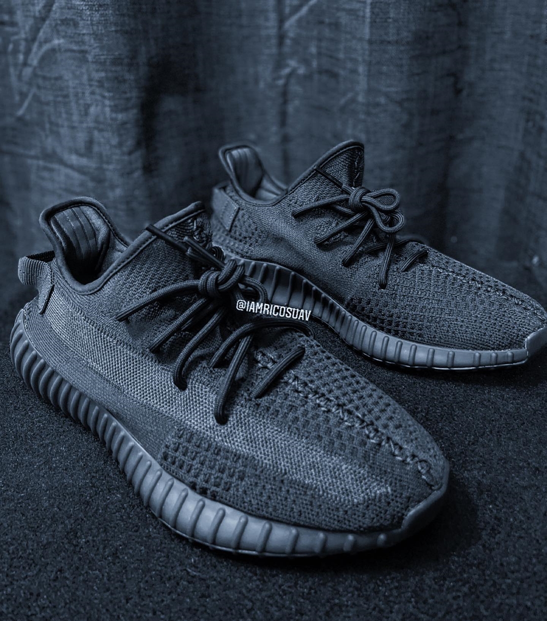 adidas YEEZY BOOST350 V2 Onyx オニキスナイキSB