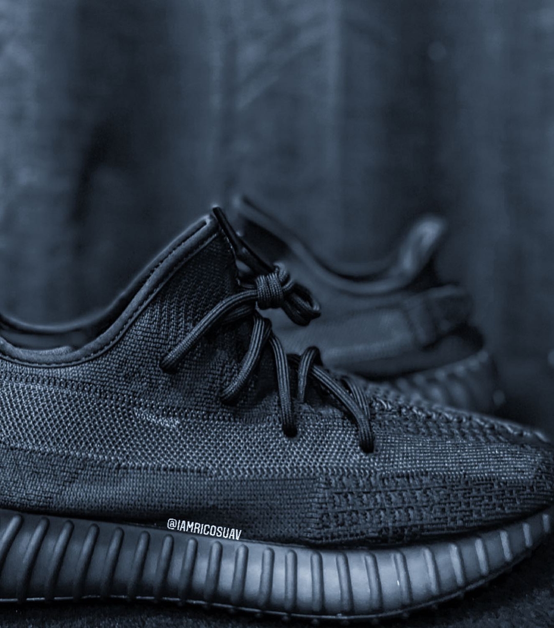 【国内 6/1 リストック予定】アディダス オリジナルス イージー 350 V2 “オニキス” (adidas Originals YEEZY 350 V2 “Onyx”) [HQ4540]