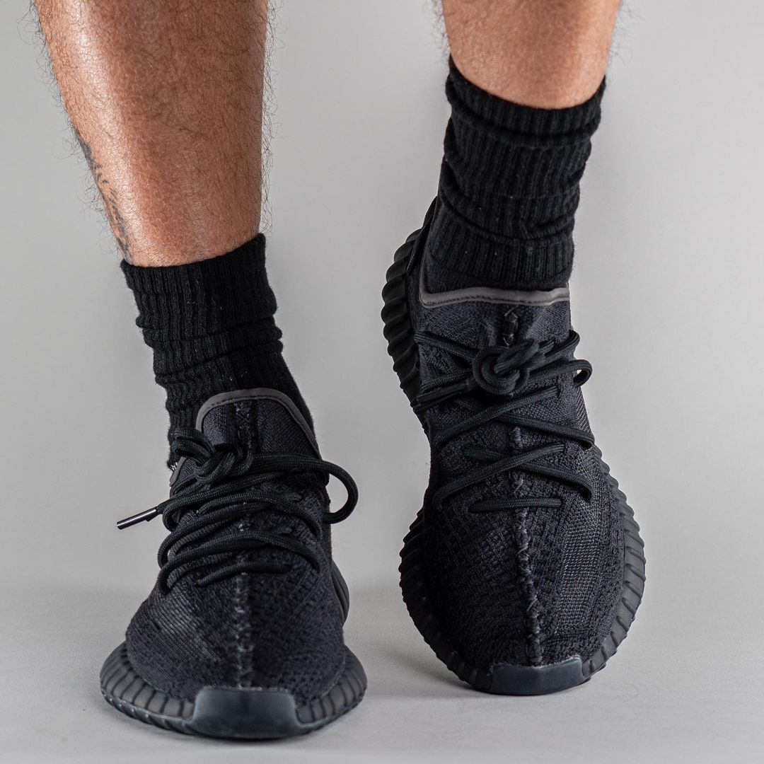 【国内 6/1 リストック予定】アディダス オリジナルス イージー 350 V2 “オニキス” (adidas Originals YEEZY 350 V2 “Onyx”) [HQ4540]