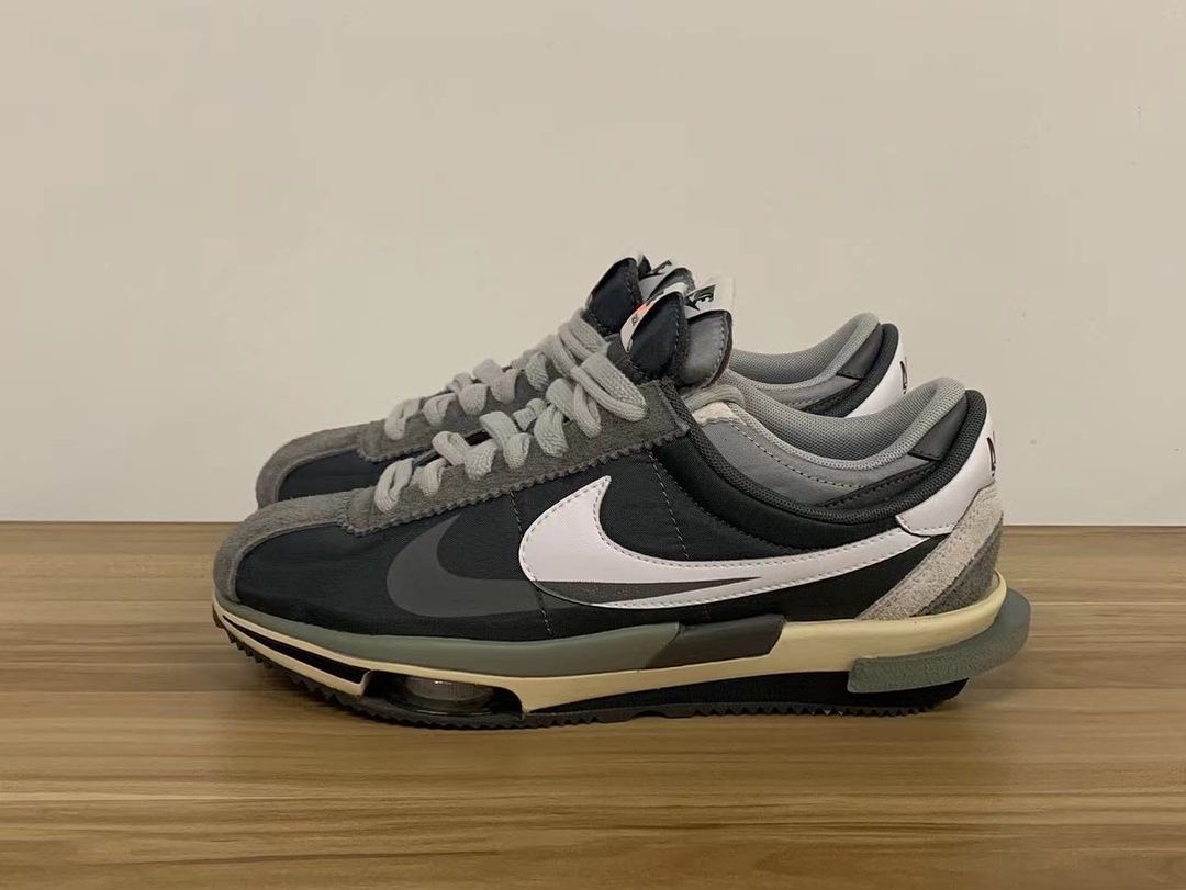 【国内 8/30、8/31、12/8、12/13 発売】sacai x NIKE CORTEZ (サカイ ナイキ コルテッツ) [DQ0581-001/DQ0581-100]