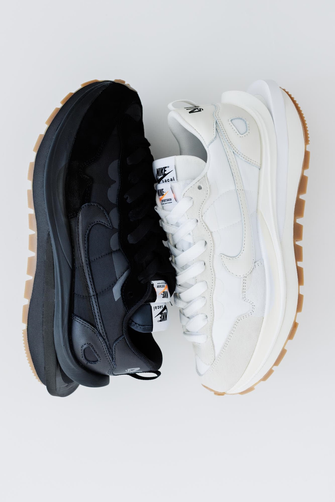 【国内 4/27、3/10 発売予定】sacai x NIKE VAPOR WAFFLE 4カラー (サカイ ナイキ ヴェイパー ワッフル) [DD1875-001,100,200,500]