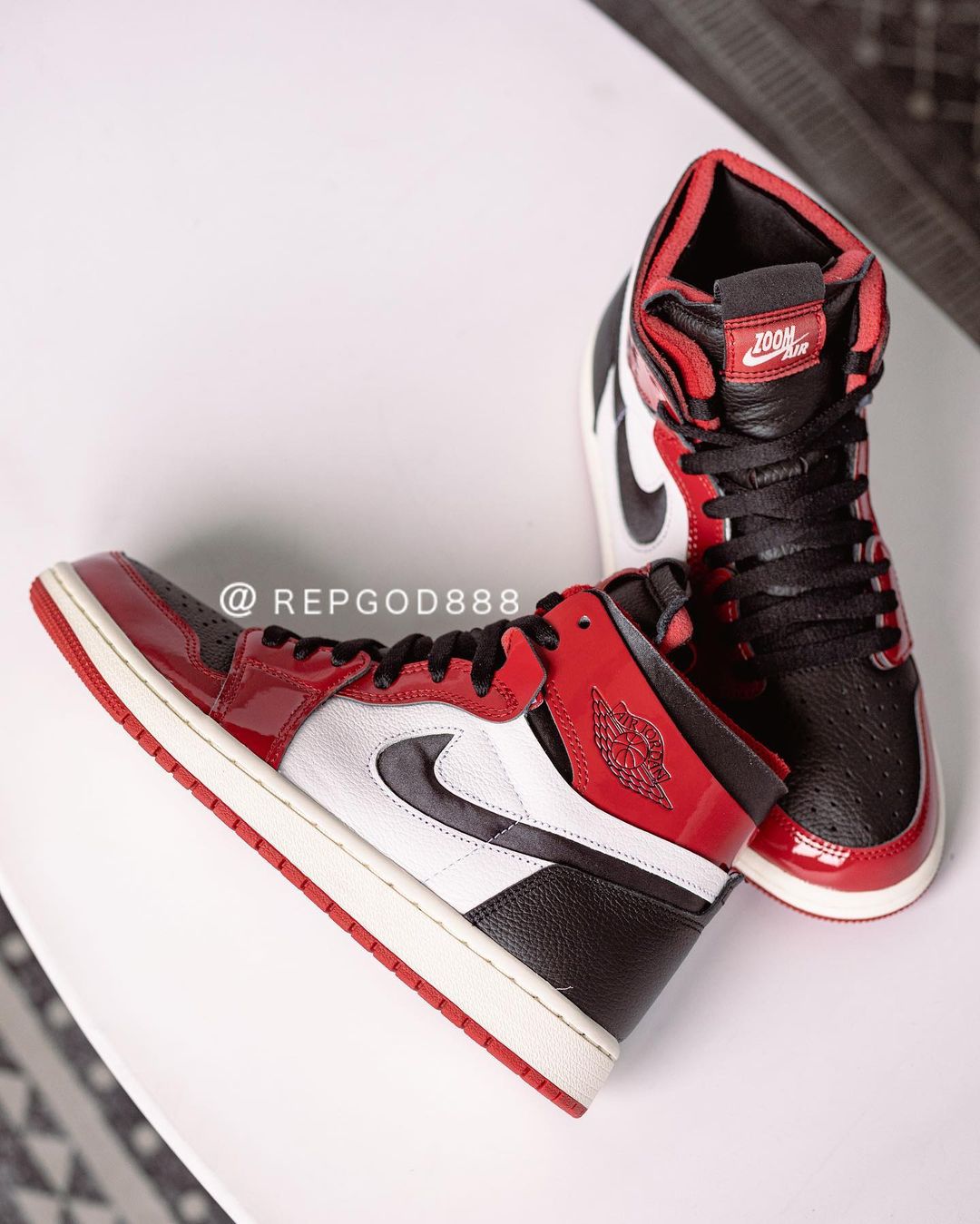 NikeWMNS Air Jordan 1 HighZOOM "Chicago"