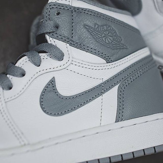 【国内 8/27 発売】ナイキ エア ジョーダン 1 ハイ OG “ステルス/ホワイト” (NIKE AIR JORDAN 1 HIGH OG “Stealth/White”) [555088-037]