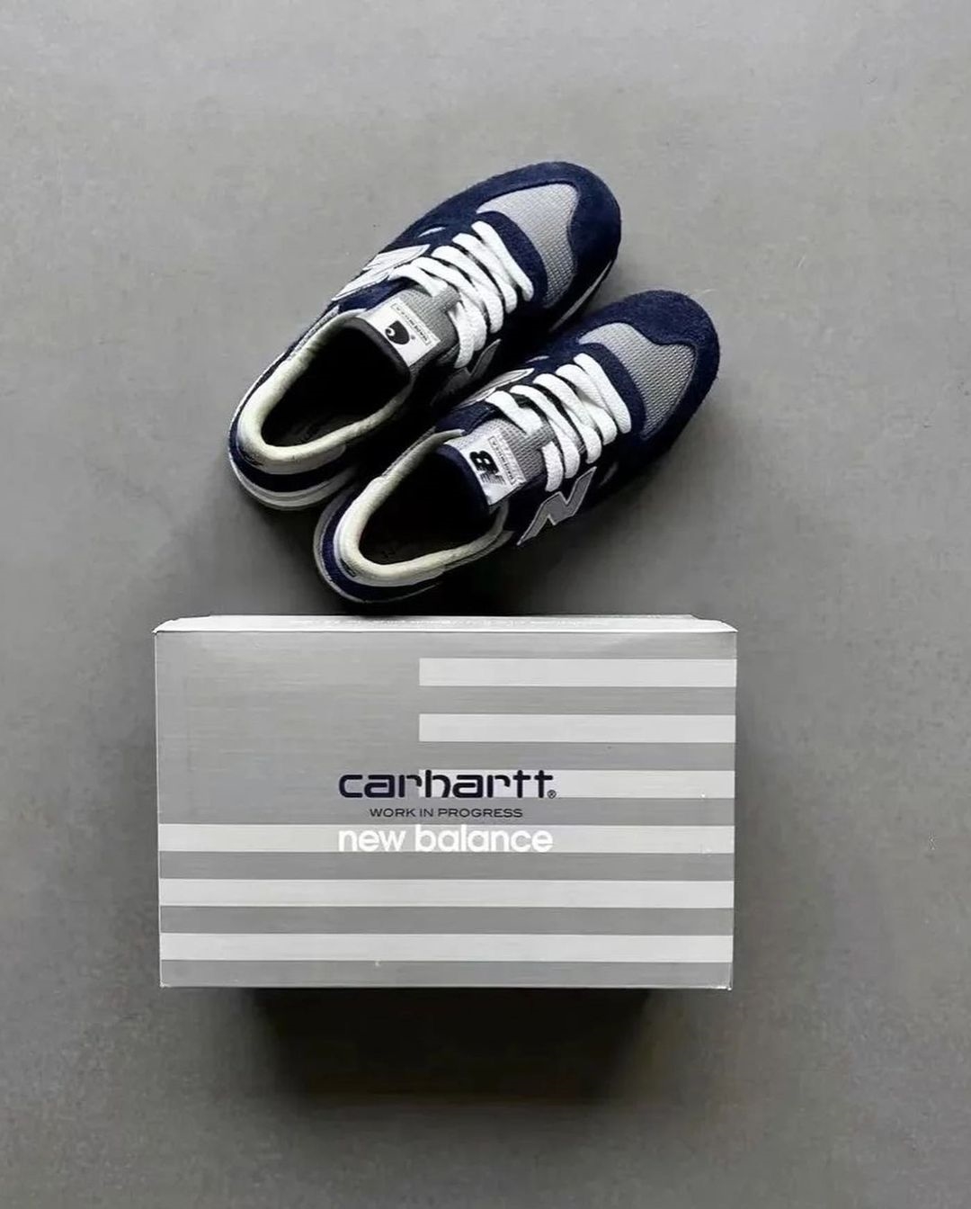 【国内 9/16 発売】New Balance M990v1 CH1 x Carhartt WIP (ニューバランス カーハート)