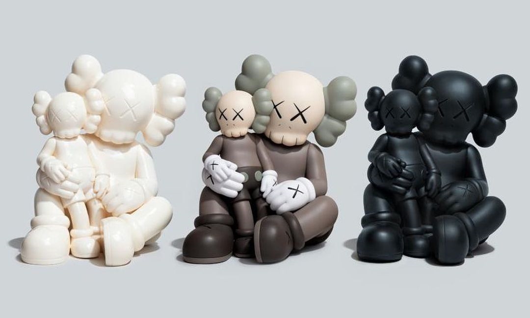 KAWS:HOLIDAY Changbai Mountainが海外1/7 (1/8 12:00) 発売 (カウズ ホリデー)