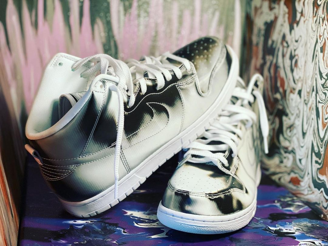 国内 4/12 発売】CLOT x NIKE FLUX DUNK HIGH “Silver/White ...