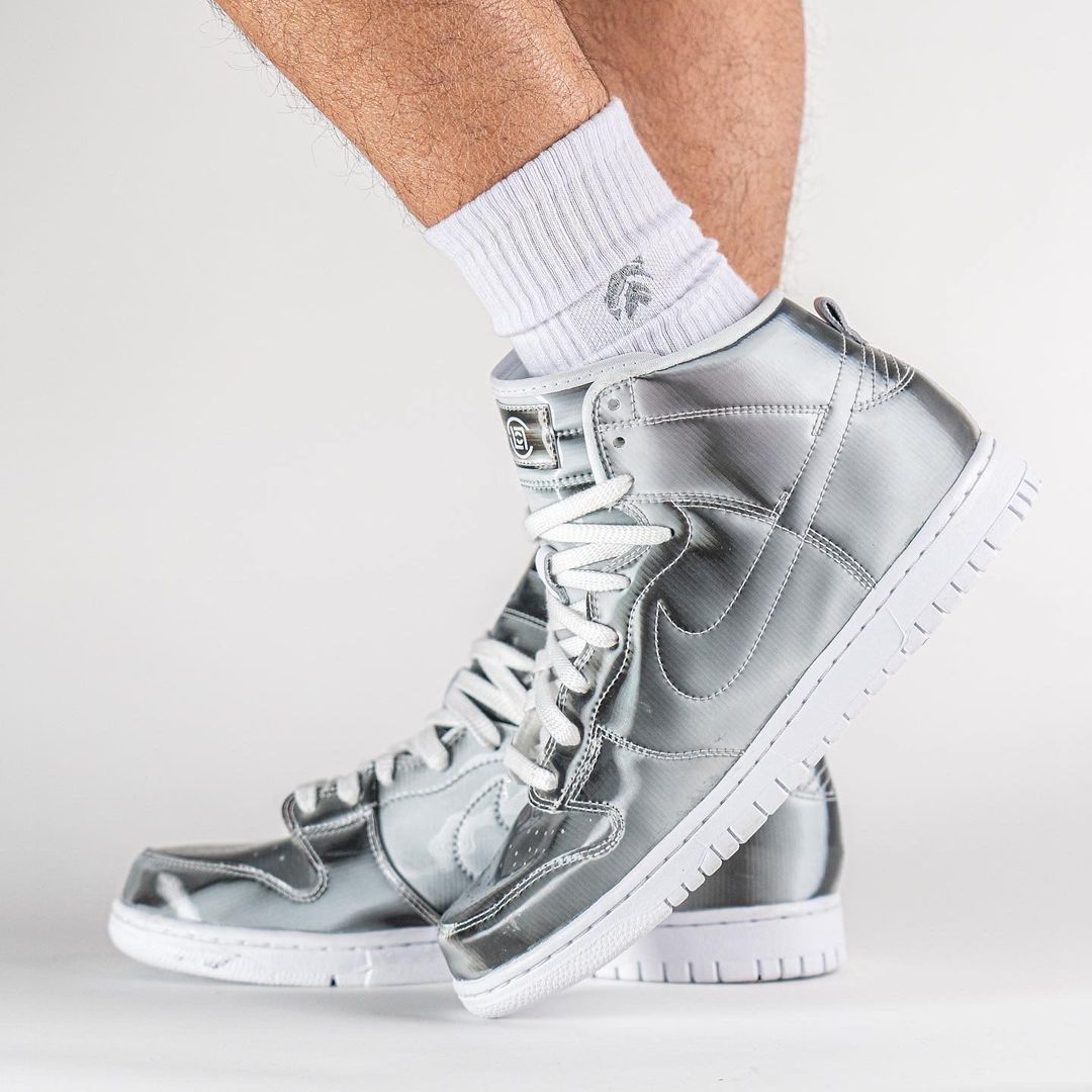 国内 4/12 発売】CLOT x NIKE FLUX DUNK HIGH “Silver/White ...